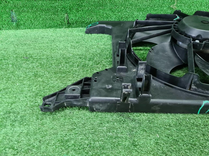 Диффузор с вентилятором Lada Largus (2012-н.в.)