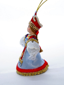 Кукла-подвеска в русском костюме