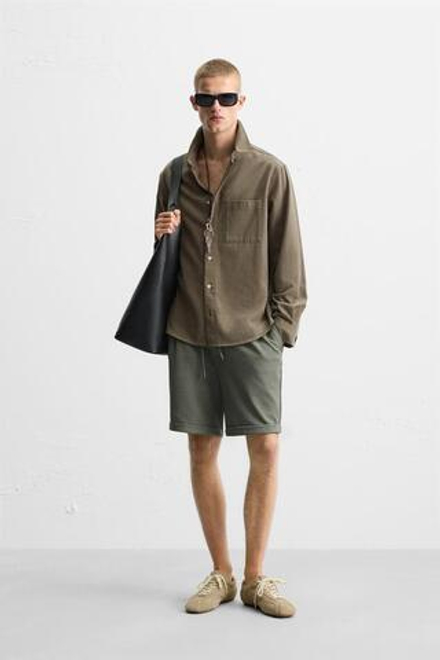 ZARA КОМФОРТНЫЕ ШОРТЫ-БЕРМУДЫ, ЗЕЛЕНЫЙ