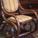 Миниатюрная (детская) кресло-качалка