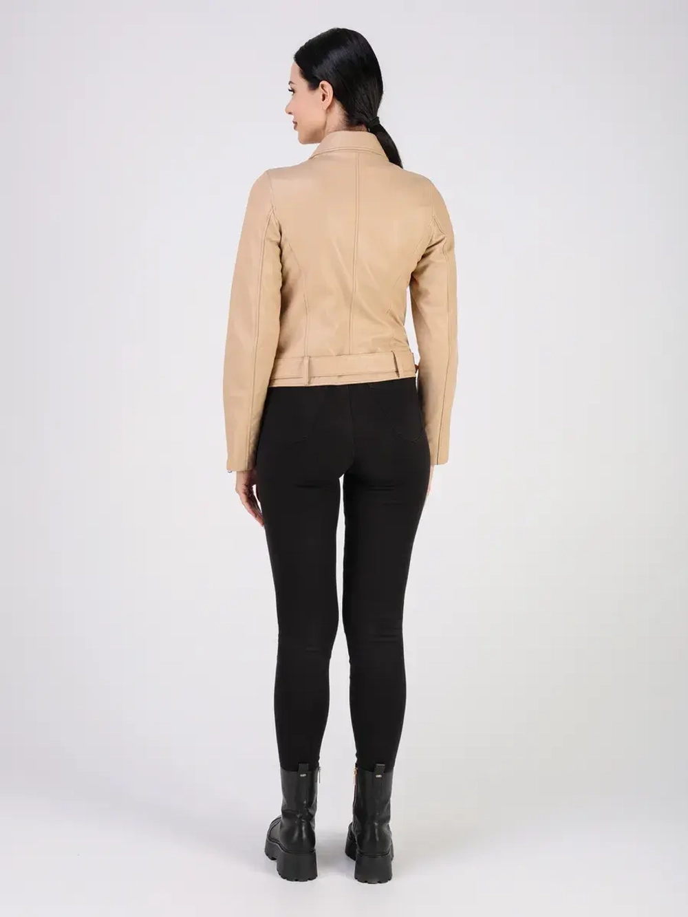 Кожаная куртка демисезонная косуха