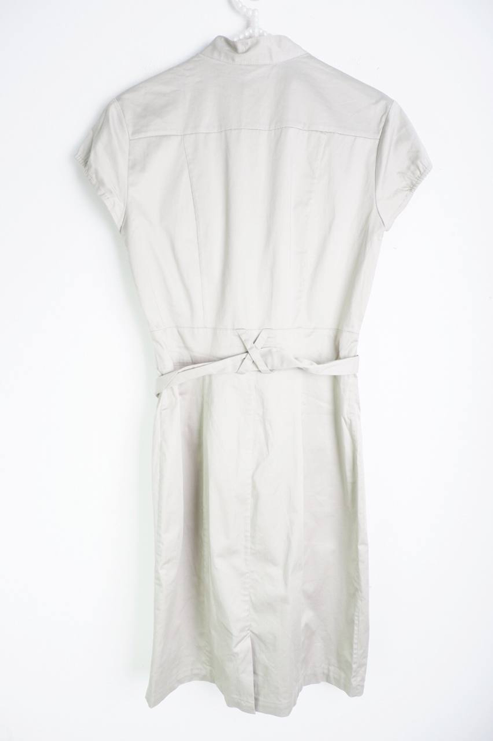 Платье H&M для делового образа, маркировка 34, визуально на 40 размер