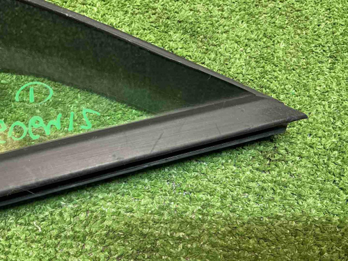 Форточка двери передняя левая VW Tiguan 2 (16-нв)