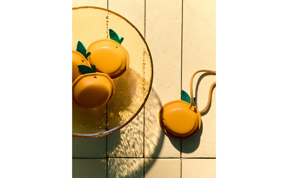 Zara Home Ароматизатор для автомобиля Fleur de Mandarine 31 мл, аромат цветочный, Розовый