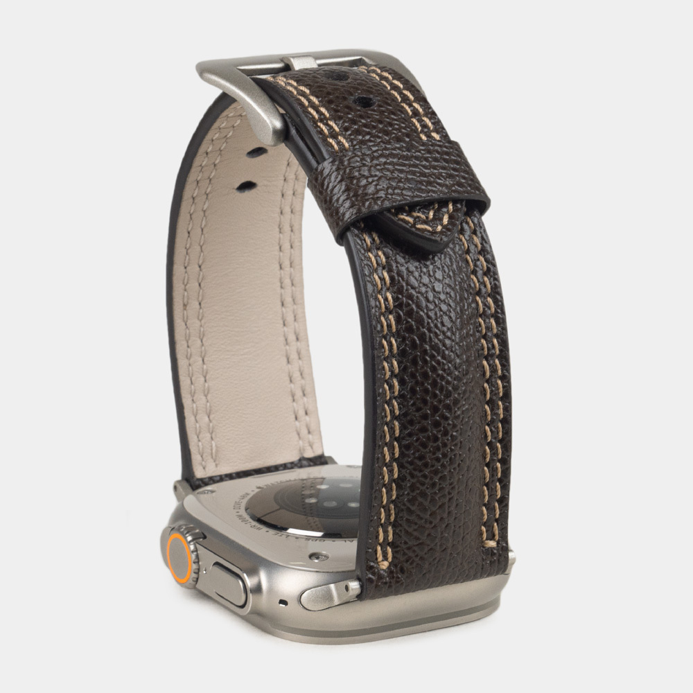Ремешок для Apple Watch Ultra 49mm из кожи сафьяно, темно-коричневого цвета с контрастной ниткой