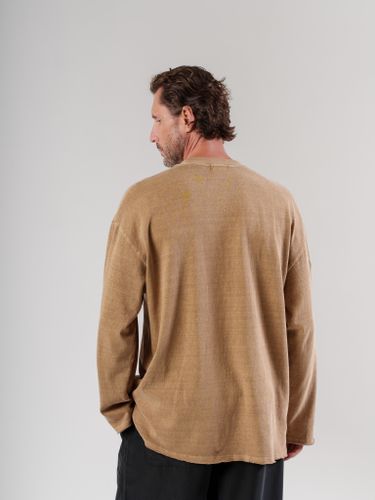 Охровый лонгслив Votus