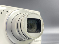 Canon PowerShot SX600 HS