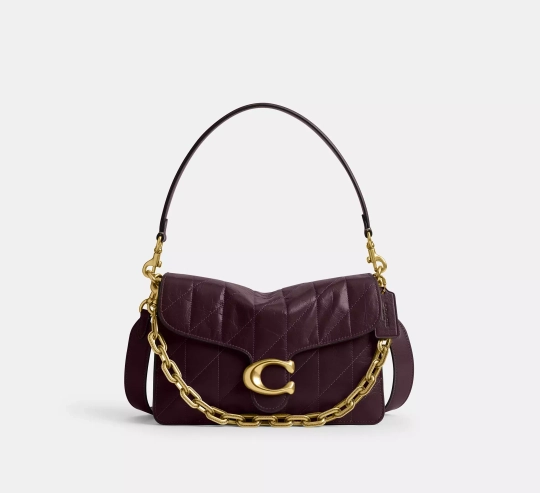 COACH СУМКА ЧЕРЕЗ ПЛЕЧО TABBY С ЦЕПОЧКОЙ И СТЕЖКОЙ, БОРДОВЫЙ