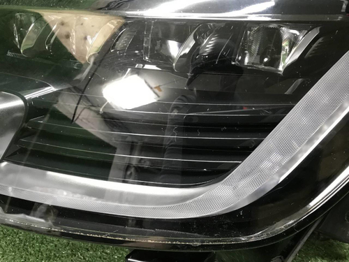 Фара левая Range Rover Vogue L405 17-22 Pixel LED