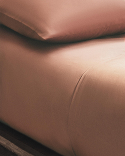 Zara Home - Атласная простыня с эластичной лентой, высота 30 см (вес 300 нитей), розовый, 160х200х30 см