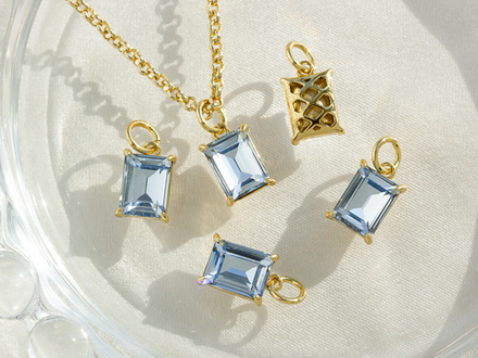 Подвеска прямоугольная 10мм, с голубым кристаллом