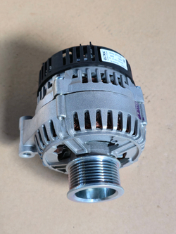 Генератор КАМАЗ дв.740 ЕВРО-3, 4 (8-ручьевой шкив) 28В 120А ELTRA