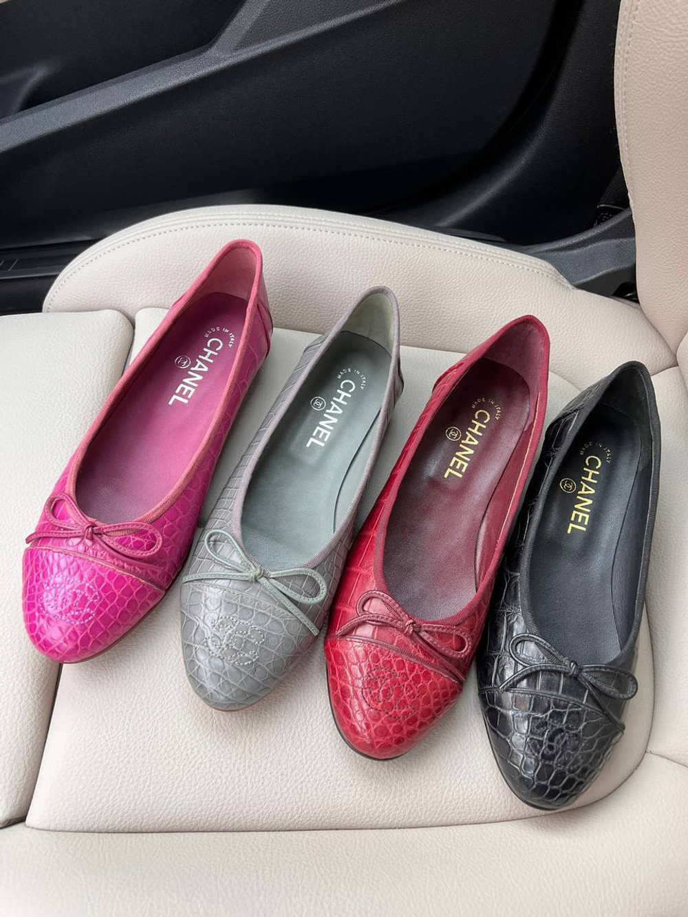 Балетки CHANEL из кожи крокодила