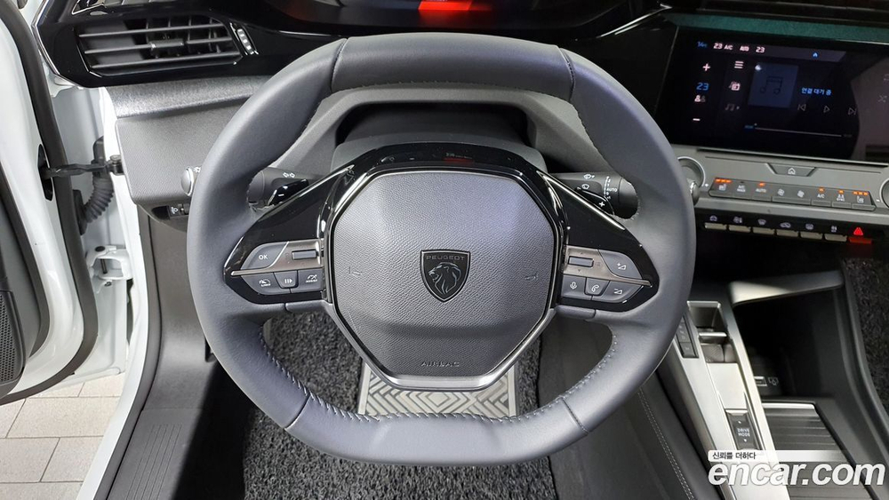 Peugeot 308 3 Generation 1.5 BlueHDi 알뤼르 (08.2022)