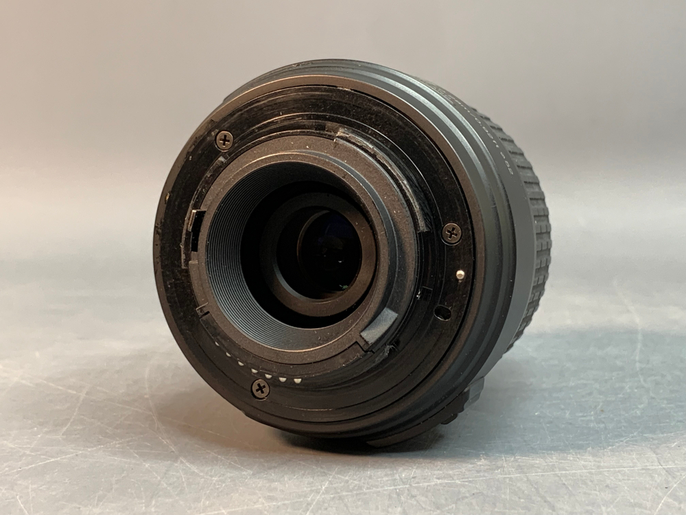 Nikon D5200 Kit 18-55mm 3.5-5.6G II ED 1.277 кадров