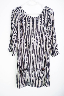 Платье Armani Exchange легкое, маркировка М, визуально на 46 размер