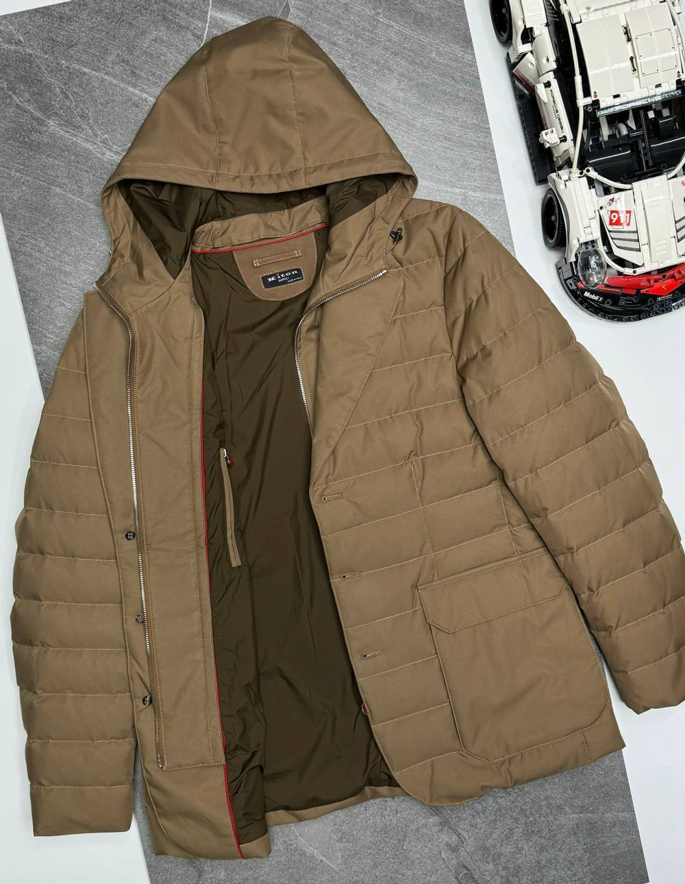 Пуховик Kiton