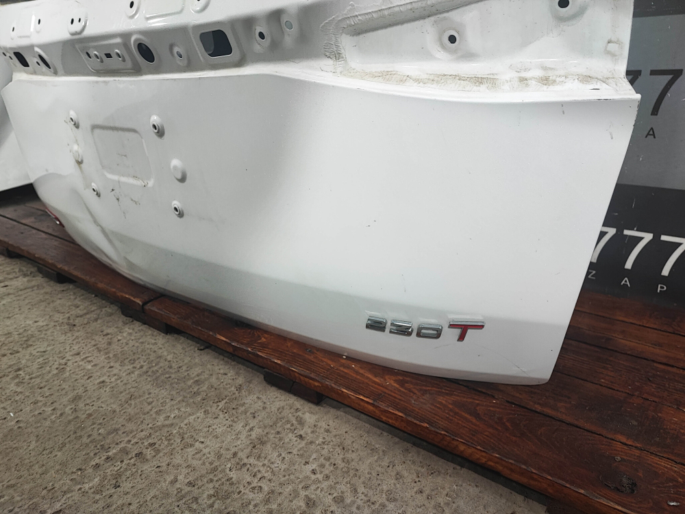 Крышка багажника Omoda C5 22-нв Б/У Оригинал 552000260AADYJ