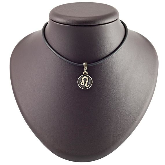 Изображение подвески Лев из бронзы на постаменте.