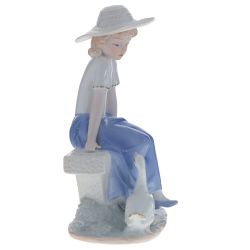 GAEM Фигурка декоративная "Девочка", L17 W11 H25 см