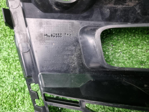 Решетка бампера левая BMW X1 F48 (19-22) M-paket