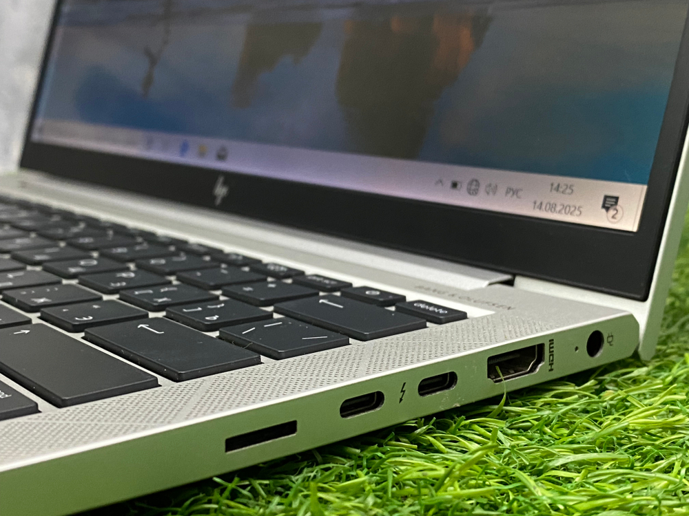 Ноутбук HP 13" i5-1135G7/Intel Iris Xe/8GB/256GB/ EliteBook 830 G8[56c38ec]/Windows 10