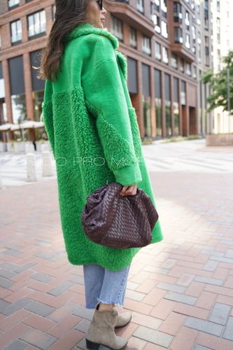 Шуба KRISTINA без утеплителя в зеленом цвете