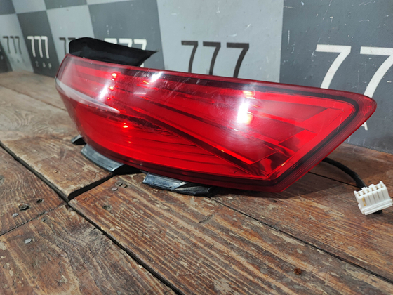 Фонарь задний правый Geely Tugella 19-нв Б/У Оригинал 7057019800
