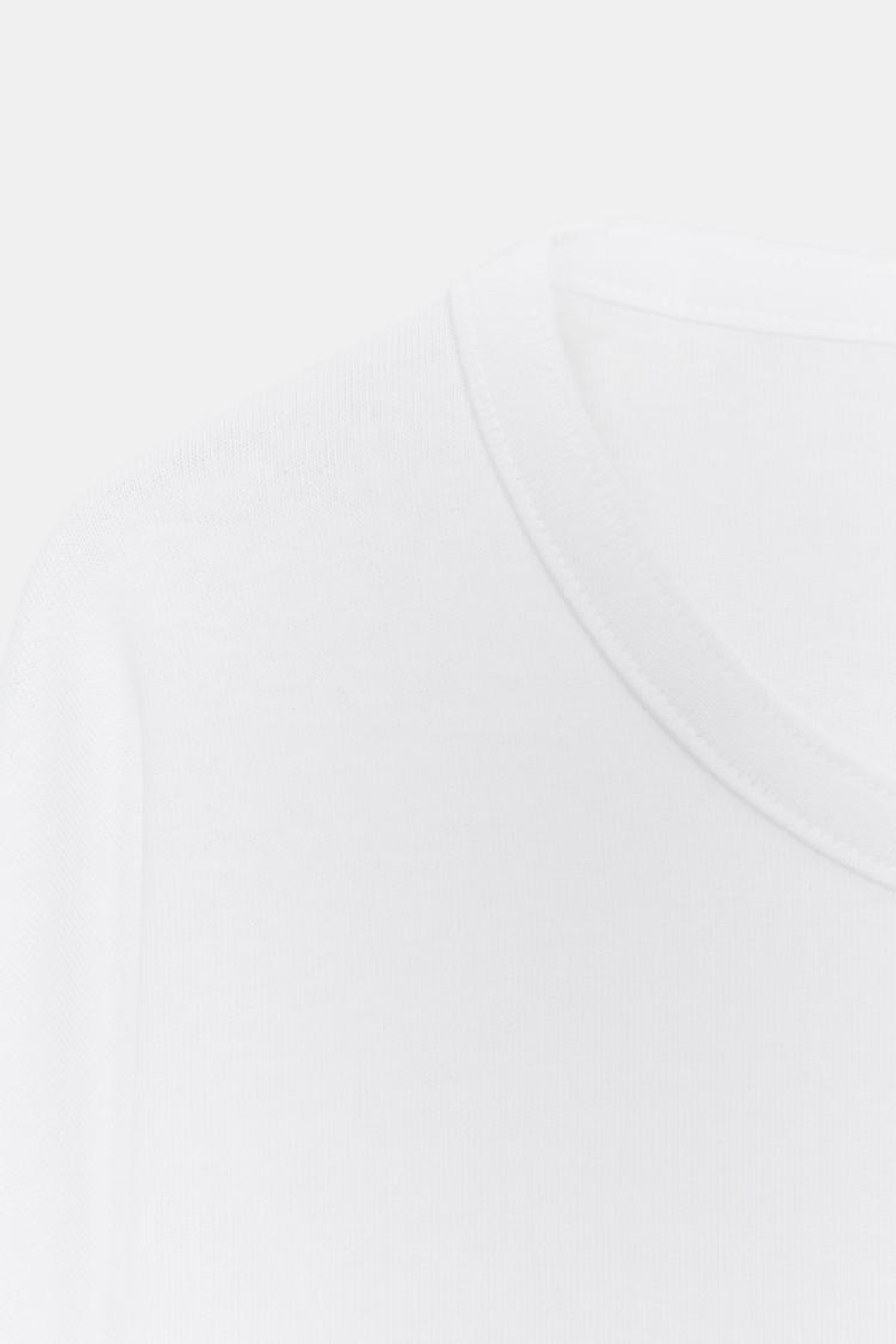 ZARA ФУТБОЛКА С РУКАВАМИ-КРЫЛЫШКАМИ, БЕЛЫЙ