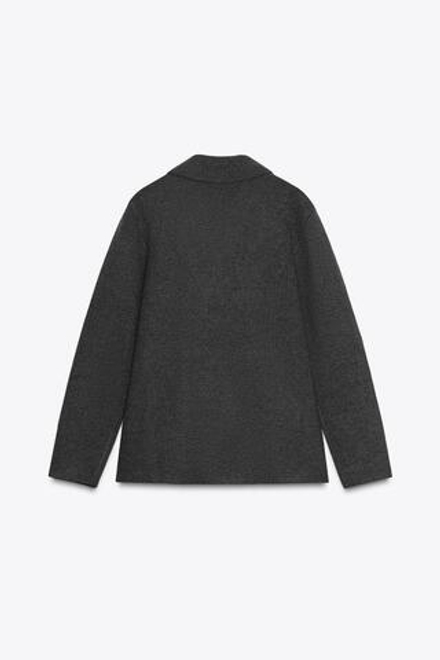 ZARA ТРИКОТАЖНЫЙ БЛЕЙЗЕР С БРОШЬЮ, СЕРЫЙ