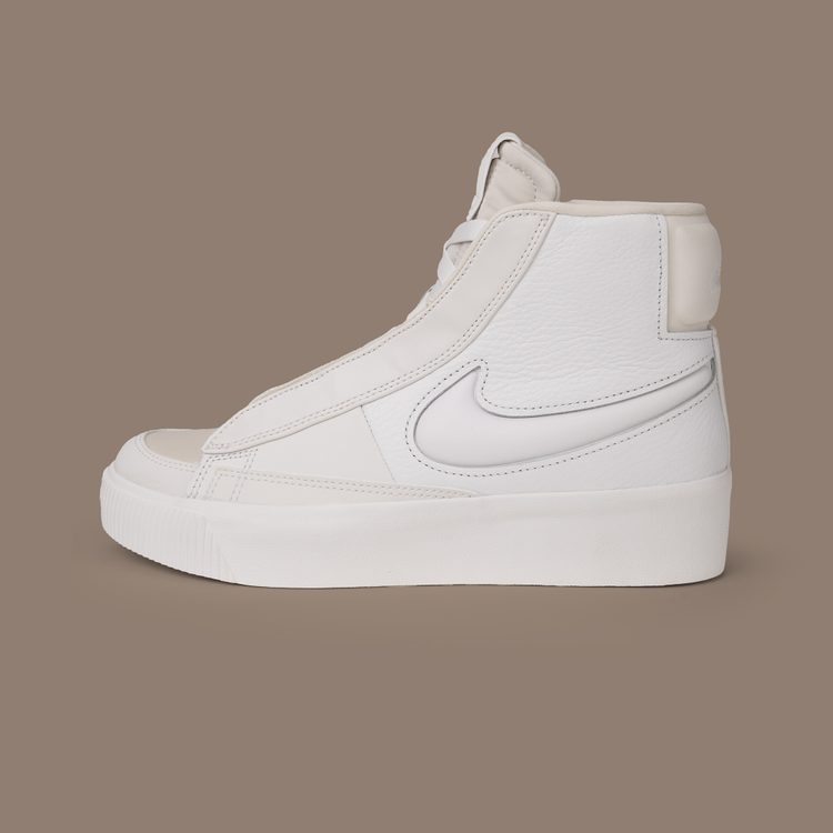 Кроссовки женские Nike Blazer Mid Victory (W) артикул:DR2948-100 - купить в магазине Дайс