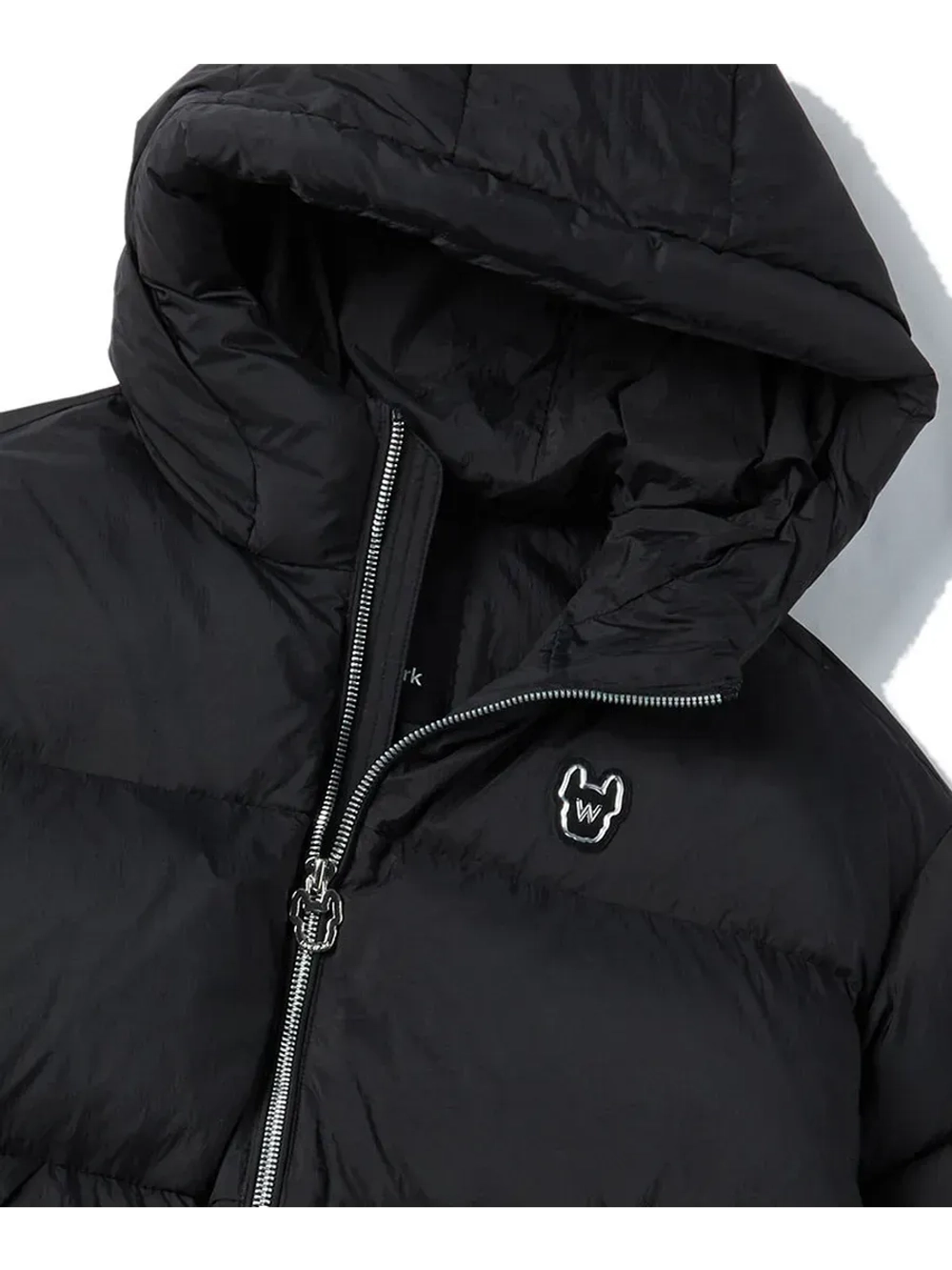 Куртка с капюшоном средней длины