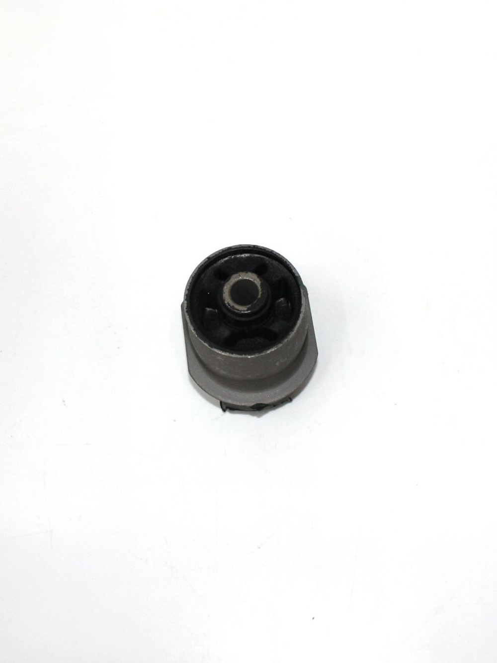 Сайлентблок задней балки 1014001675 Geely MK, MK Cross, GC6