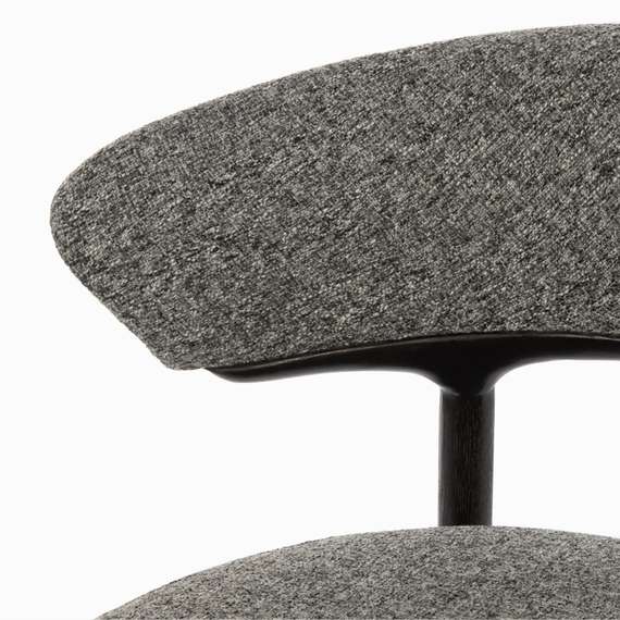 Стул Giotto, черный массив ясеня, черно-белая обивка