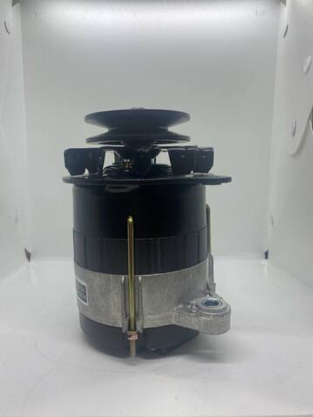 Генератор АТ1000.04.1 (1руч. шкив) МТЗ-82 с дв. Д-214, Д-230, Д-240 14В,72А,1000Вт (KRAUF)