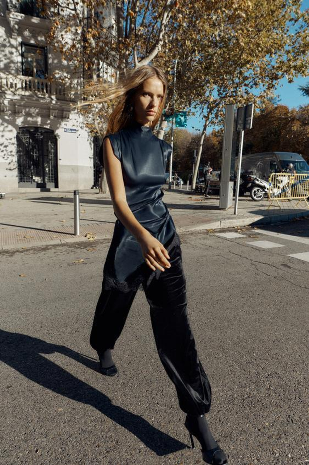 ZARA ВЕЛЬВЕТОВЫЕ ШАРОВАРЫ, ЧЕРНЫЙ