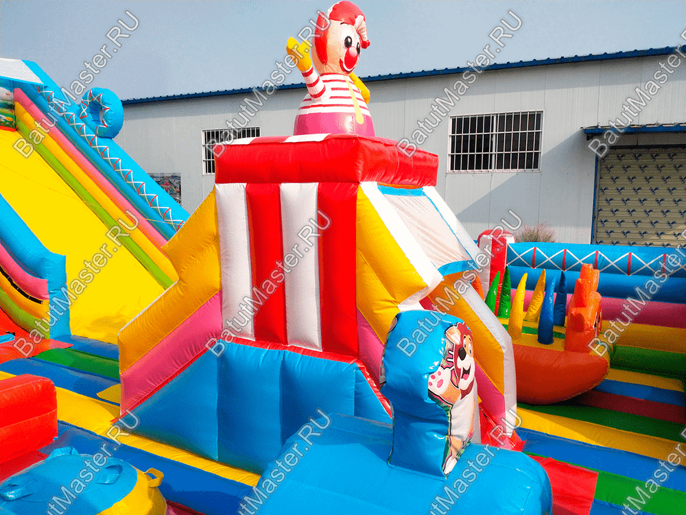 Коммерческий надувной батут "Парк развлечений" 15*8*8 м