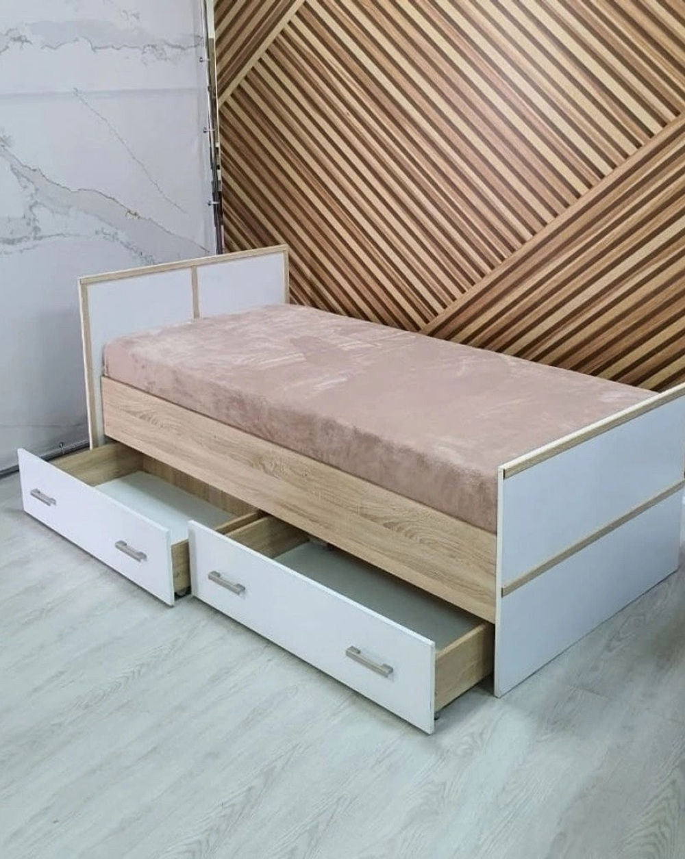 Кровать 90х200 с ящиками Сакура