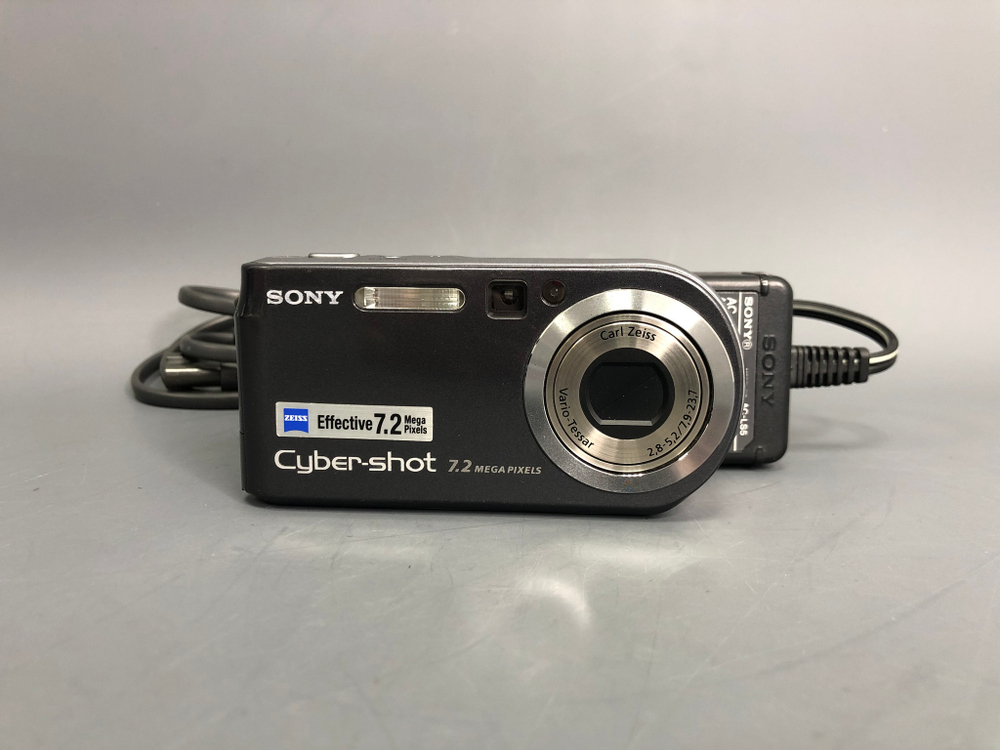 Sony Cyber-shot DSC-P200