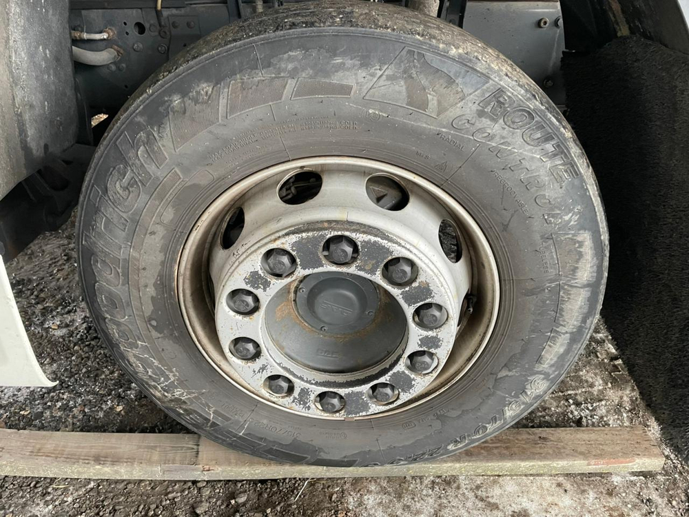 DAF XF 4x2 Седельный тягач FT XF 105 460 (Дизельный, 12,9 л, 462 л.с., МТ)
