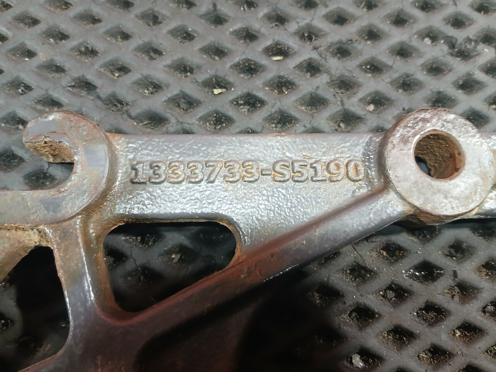 Кронштейн ящика АКБ