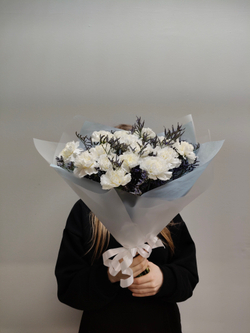 Яркий букет-кулек с оранжевой герберой (С0061)