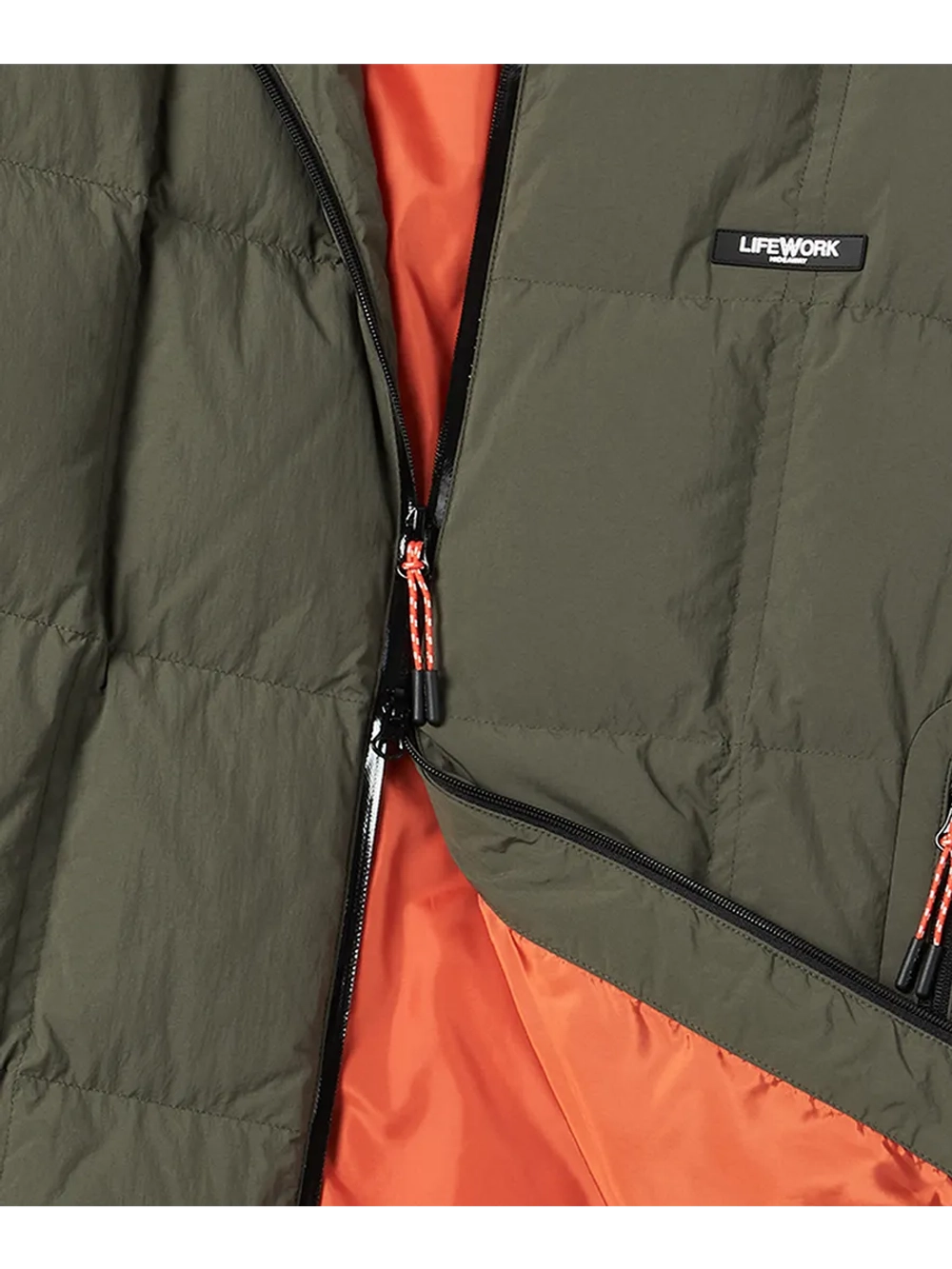 Стеганный пуховик средней плотности