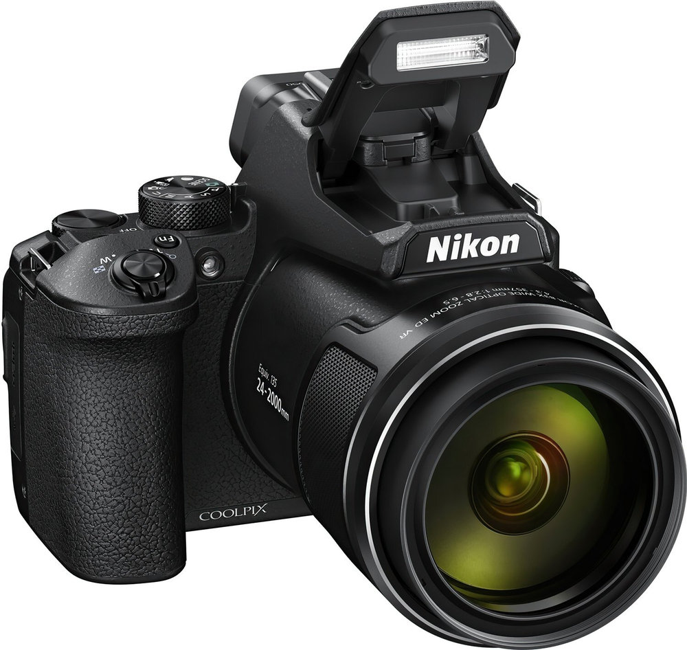 Суперзум фотоаппарат Nikon Coolpix P950, черный
