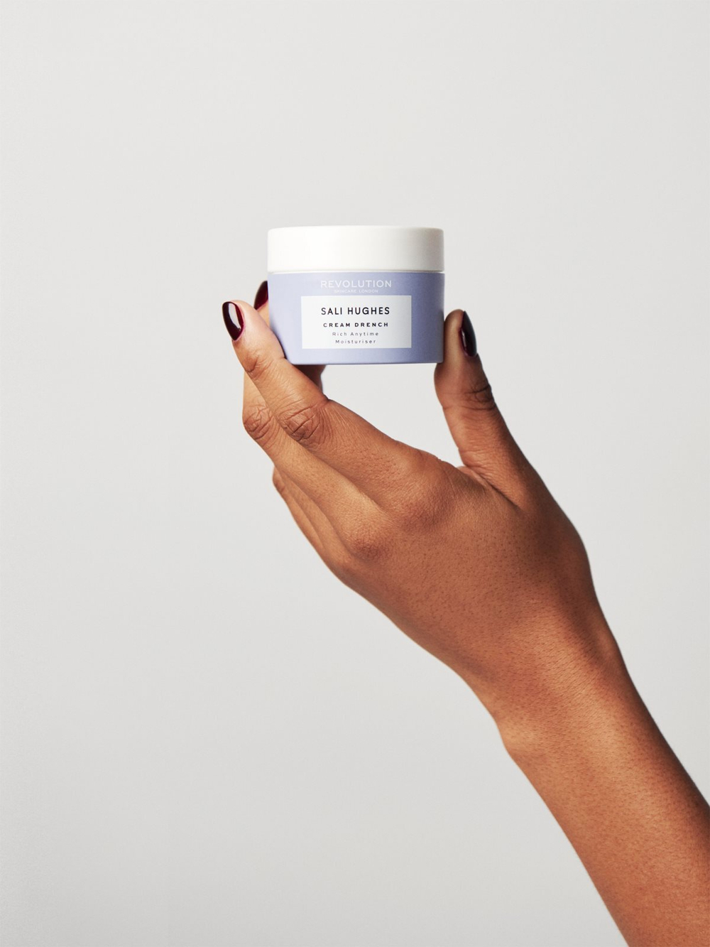 Revolution Skincare X Sali Hughes Cream Drench - увлажняющий крем для сухой кожи /   50  ml  / GTIN 5057566526692