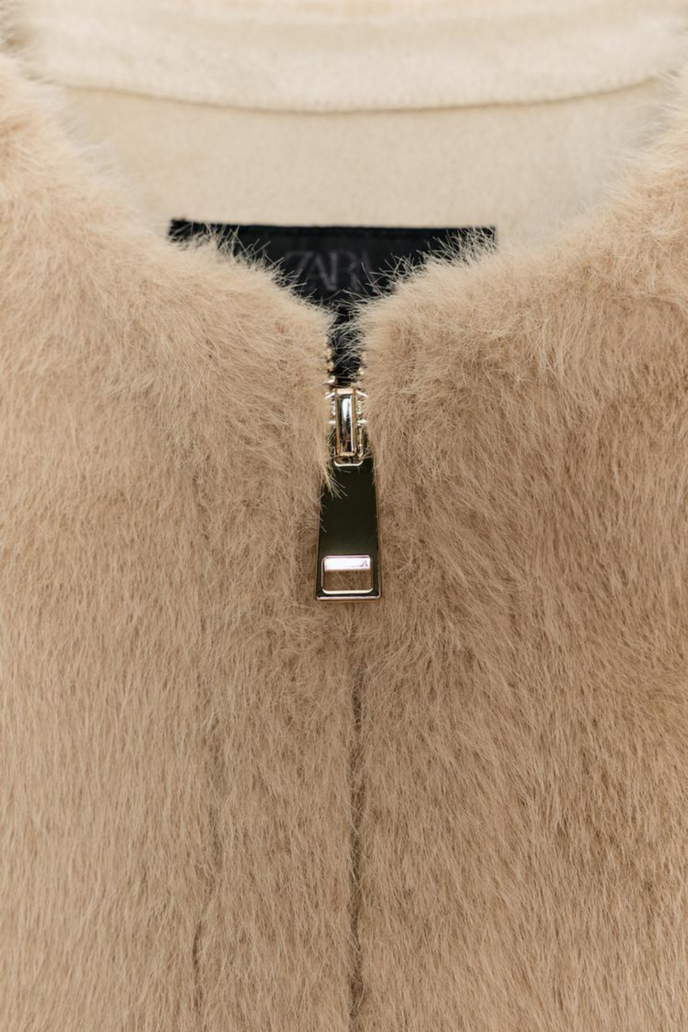 ZARA ЖИЛЕТ ИЗ ИСКУССТВЕННОГО МЕХА НА МОЛНИИ, РЫЖЕВАТО-КОРИЧНЕВЫЙ