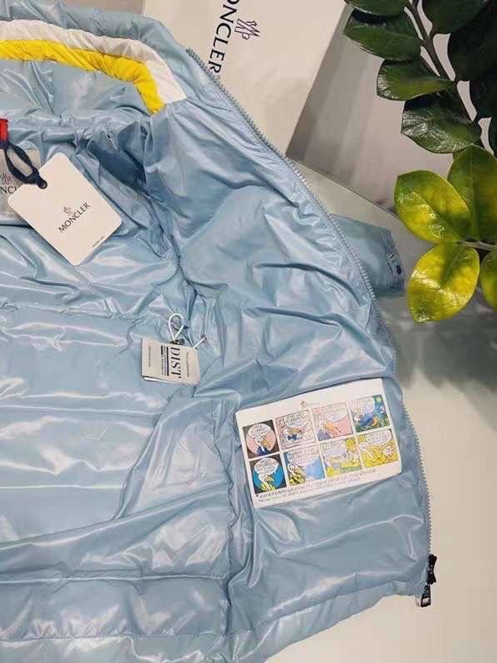 Пуховик Moncler