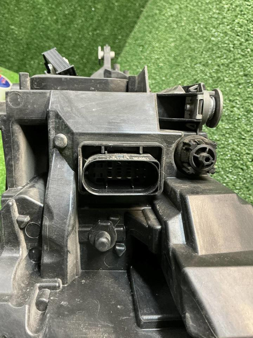 Фара правая Mercedes S W222 (17-20) Multibeam LED