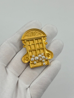 Брошь пин Французское окно Karl Lagerferld