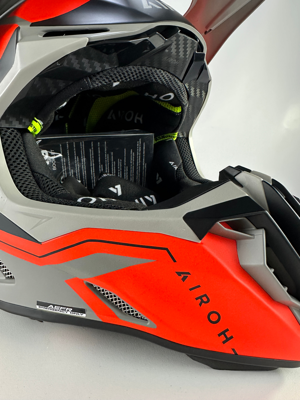 Шлем Airoh TWIST 3 DIZZY Orange Fluo Matt, L